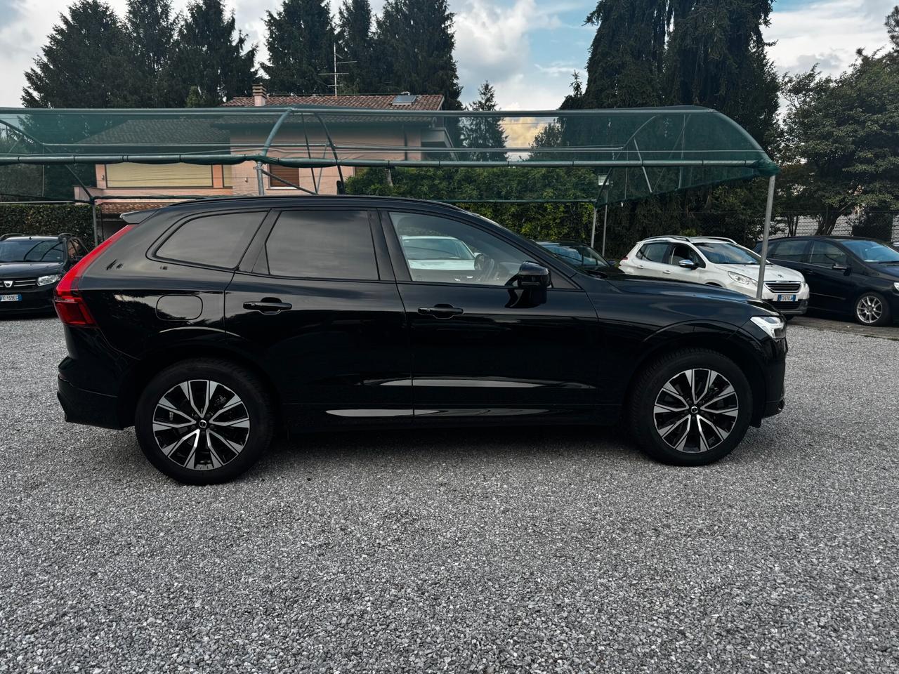 Volvo XC 60 XC60 B4 R DESIGN