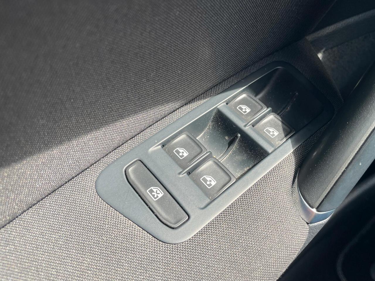 Volkswagen Golf Variant 1.6 TDI 110 CV Comfortline BlueMotion Tech.