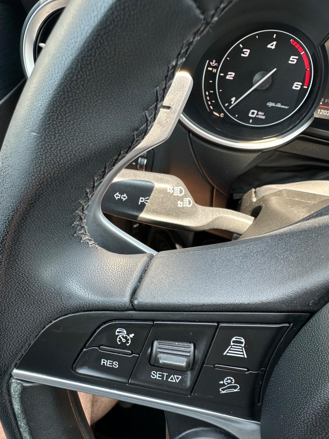 ALFA STELVIO 2.2 Turbodiesel 210 CV AT8 B-TECH