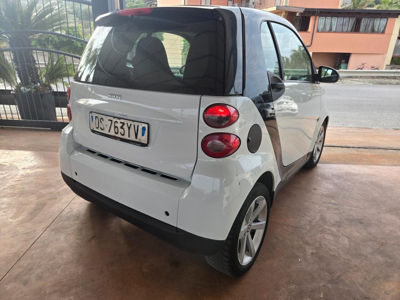 Smart ForTwo 1000 62 kW coupé passion