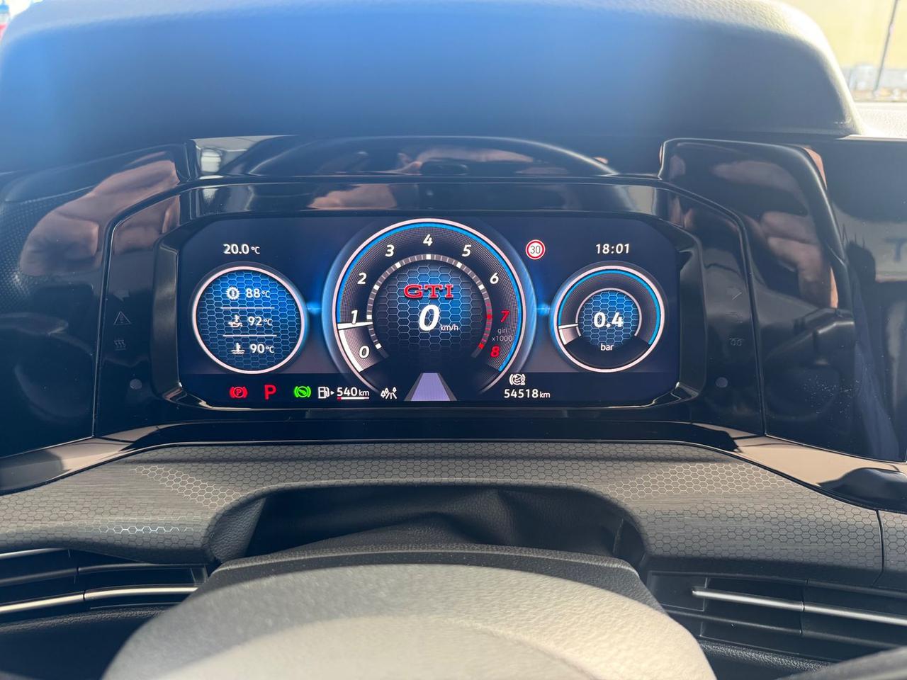 Volkswagen Golf GTI Ultimate 2.0 TSI GTI #10740