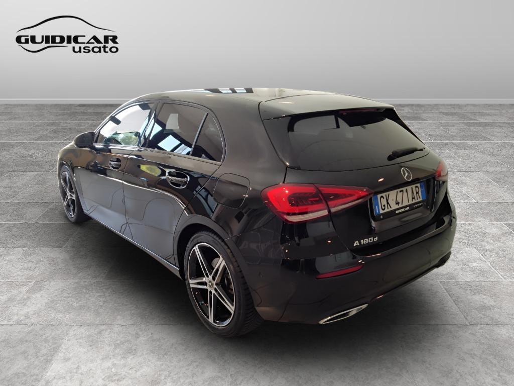 Mercedes-Benz Classe A - W177 2018 - A 180 d Sport Night edition