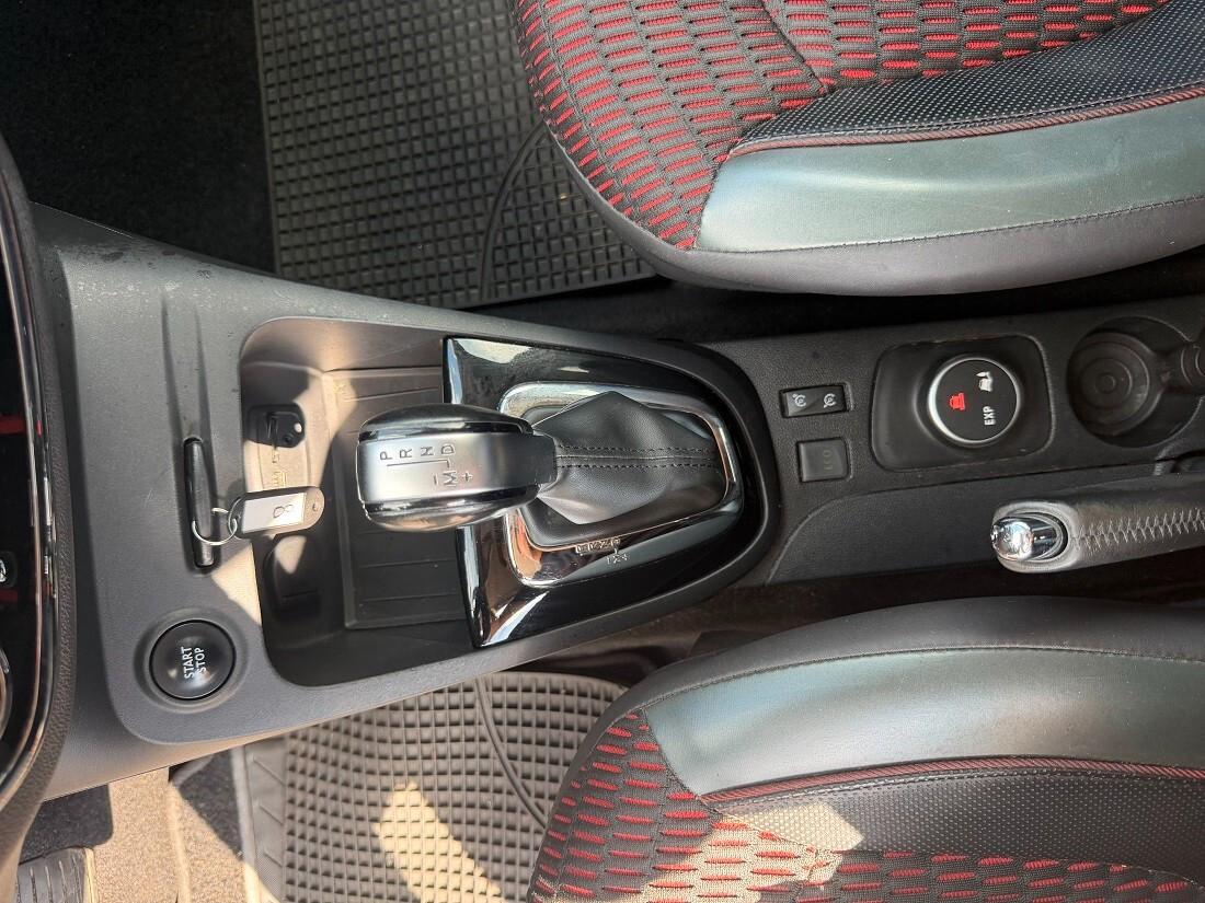 Renault Captur TCe 120 CV EDC Start&Stop Energy Initiale Paris