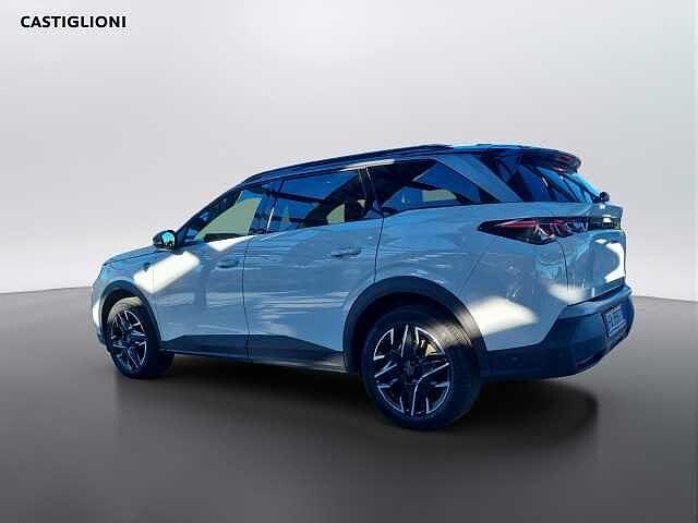 Peugeot NUOVO 5008 Nuovo 5008 Hybrid 136 e-DCS6 GT