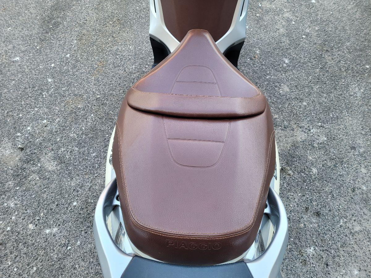 Piaggio - Beverly 300 - i.e.