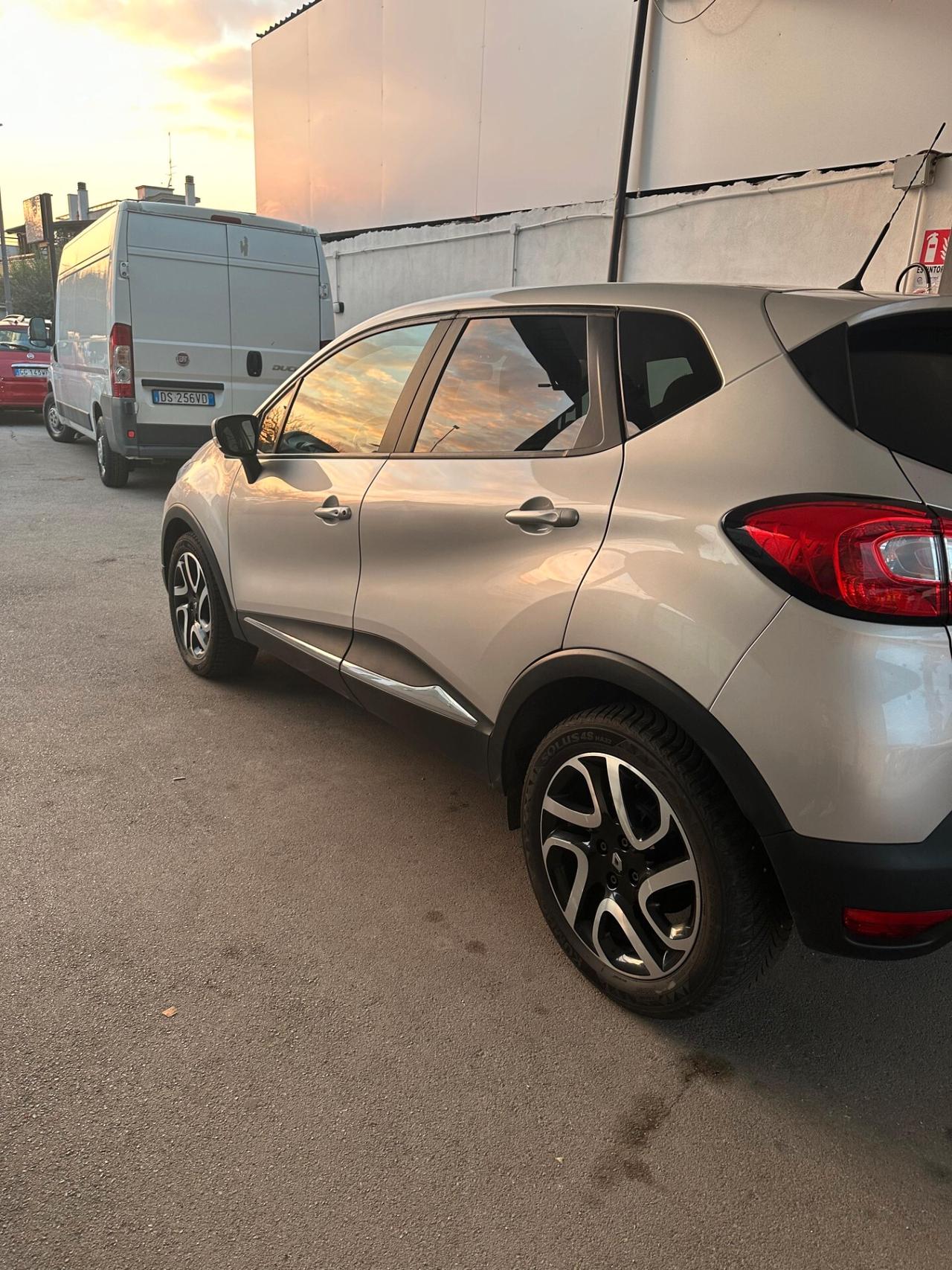 Renault Captur 0.9 TCe 12V 90 CV Start&Stop Energy R-Link