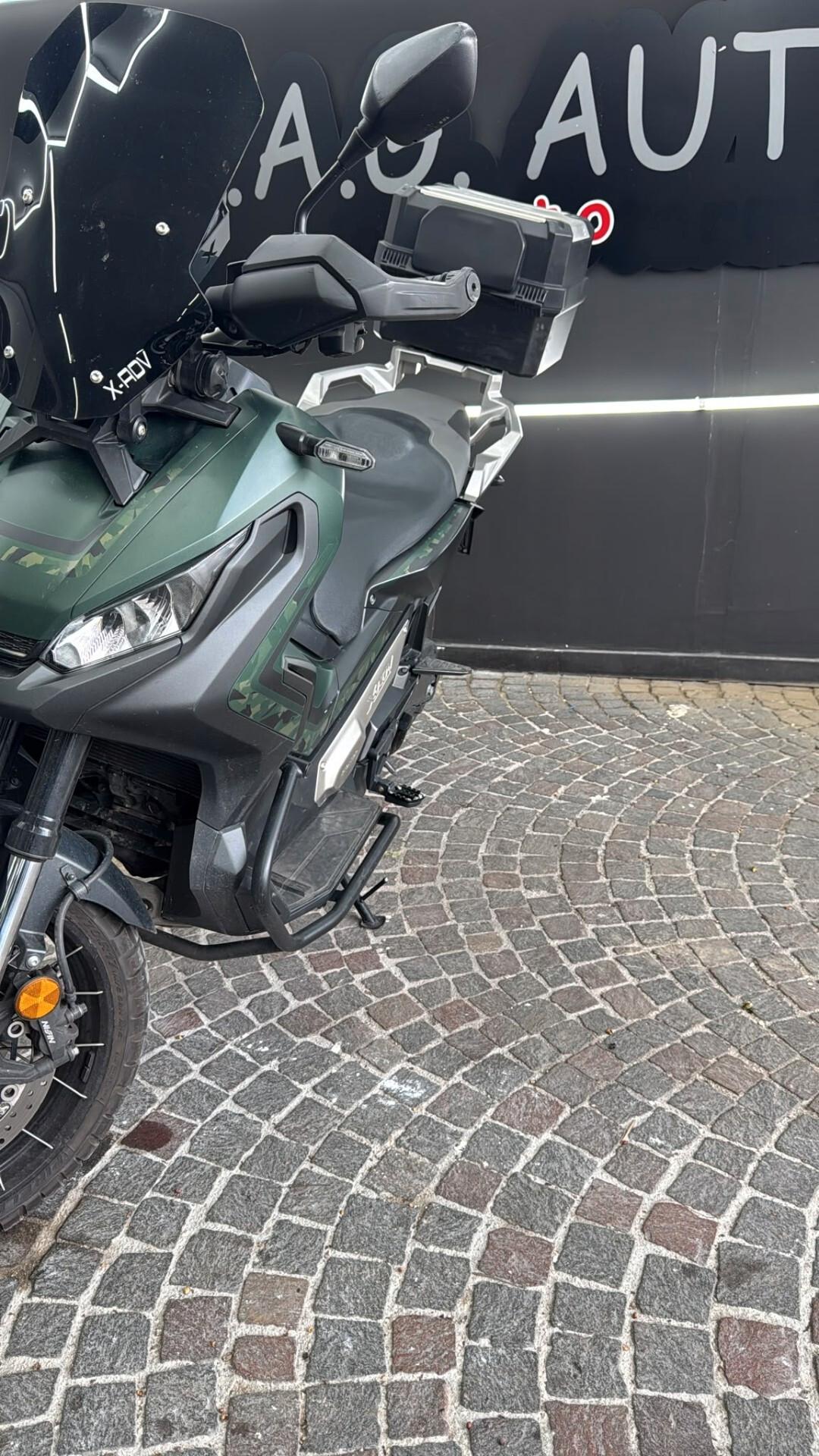 Honda X-ADV 750 sport ET35687