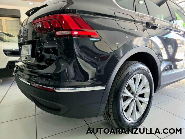 VOLKSWAGEN Tiguan 2.0 Life TDI 150CV SCR DSG - Fari a Led