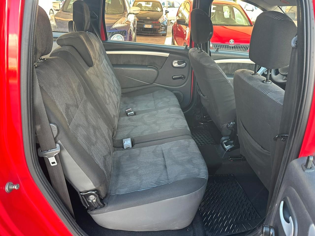 Dacia Logan MCV 1.5 dCi 85CV 7 posti Lauréate
