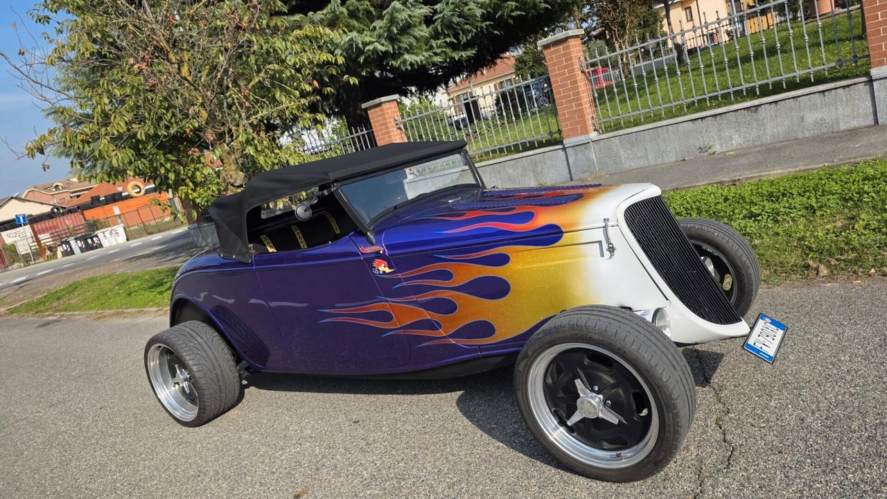 FORD HOT ROD ROADSTER