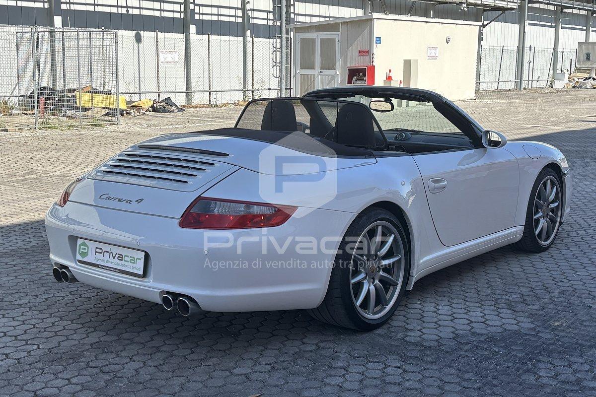 PORSCHE 911 Carrera 4 Cabriolet