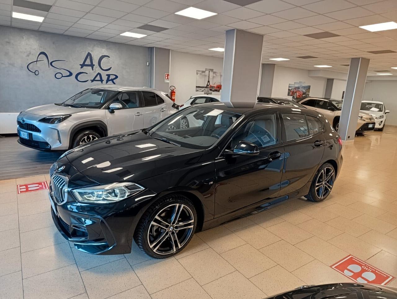 Bmw 118 118d 5p. Msport