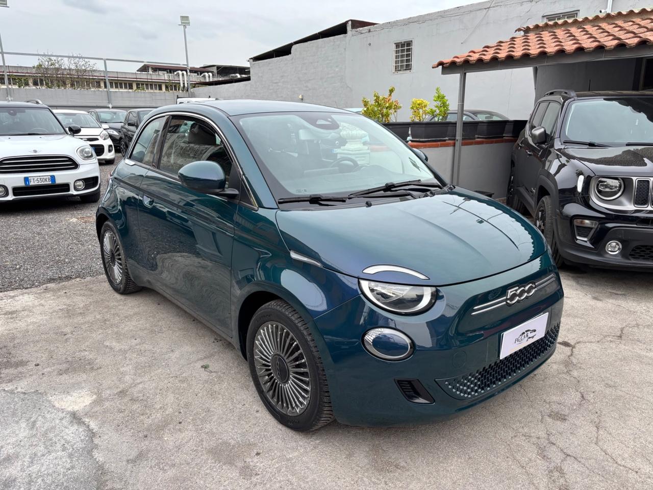 500e Berlina 42 kWh La Prima