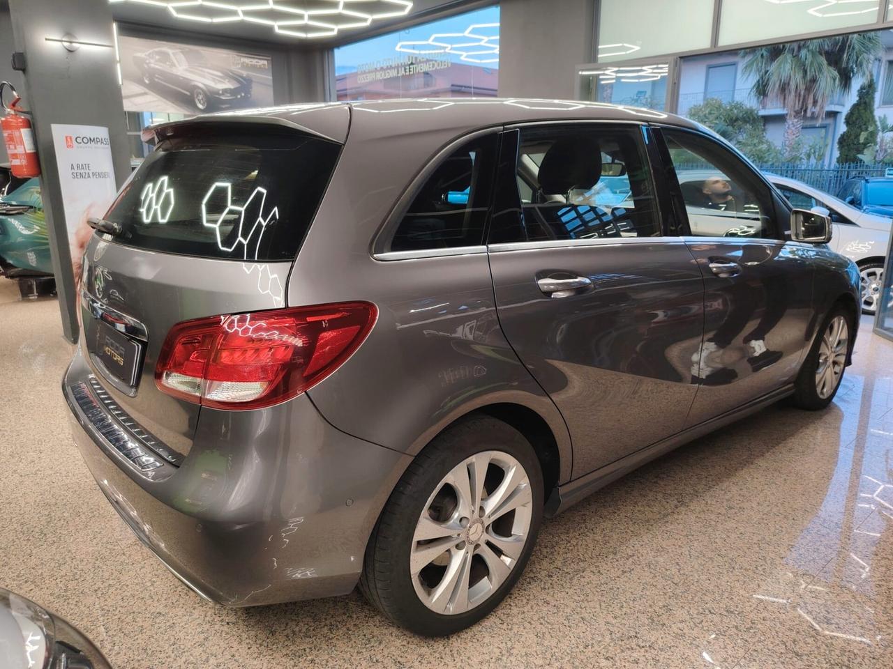 Mercedes-benz B 200 d Automatic