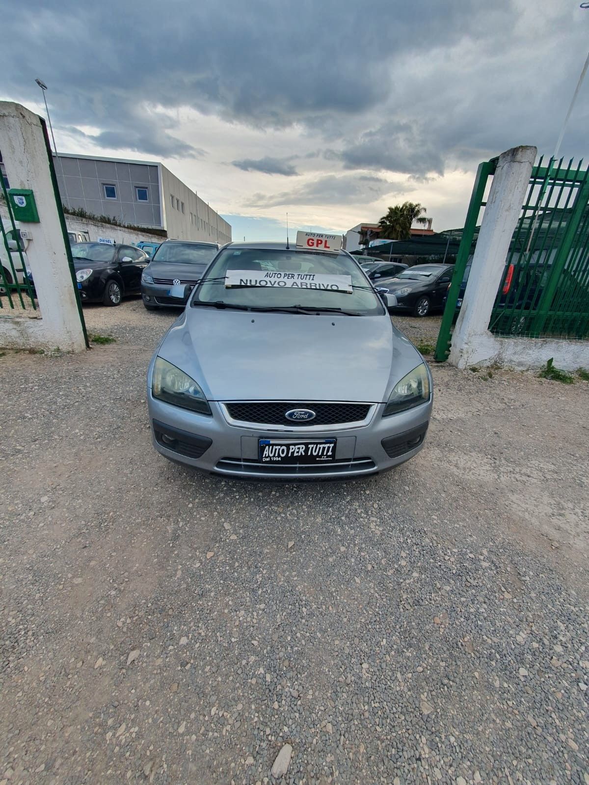 Ford Focus 1.6 BENZ/GPL