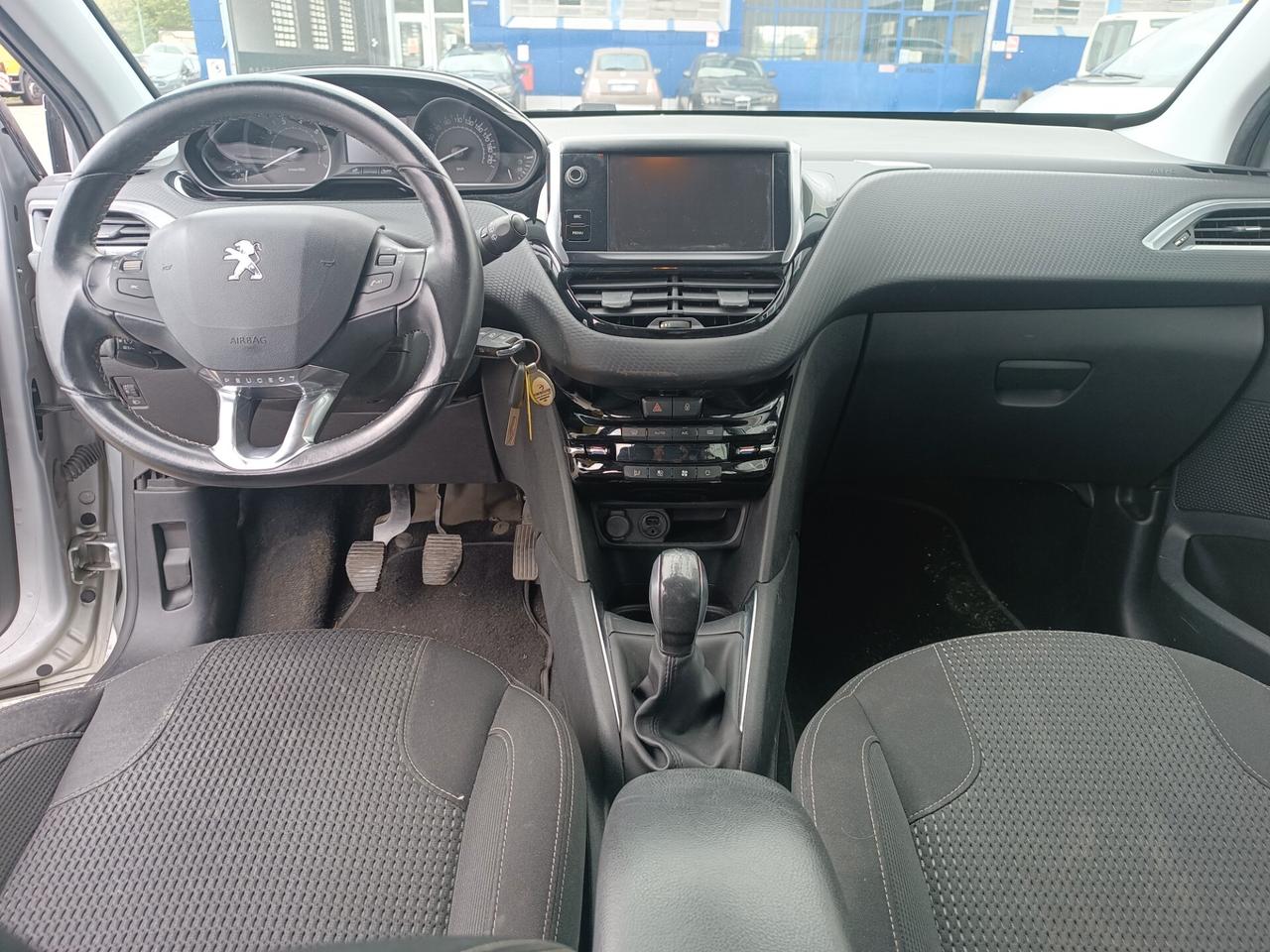 Peugeot 208 PureTech 82 5 porte Allure