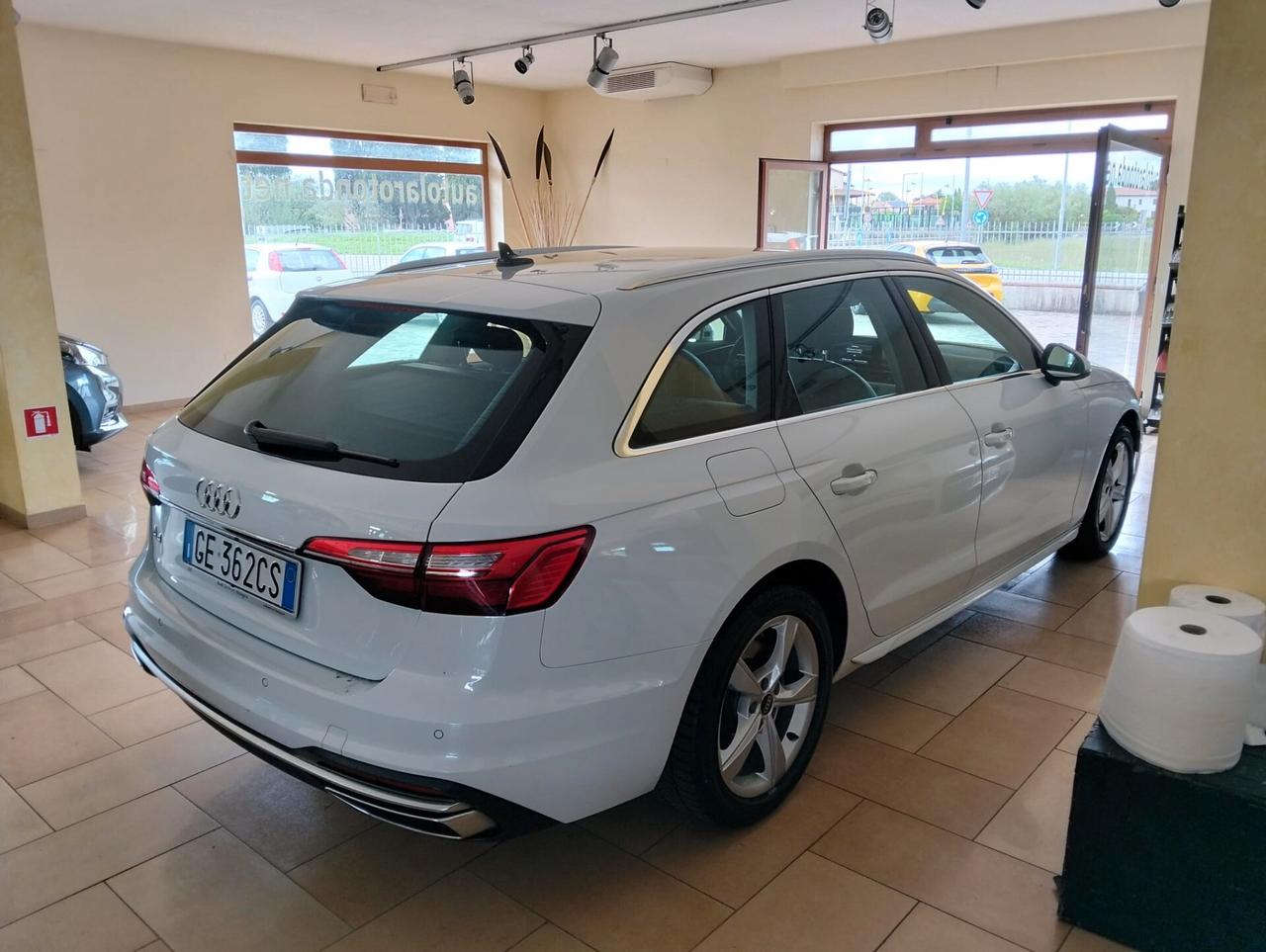 Audi A4 Avant 35 TDI/163 CV S tronic Business Advanced