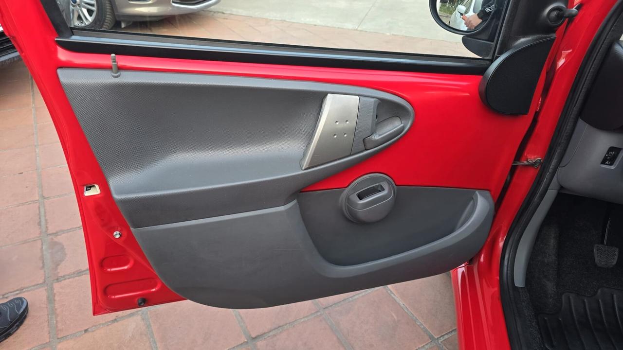 Toyota Aygo 1.0 12V VVT-i 5 porte