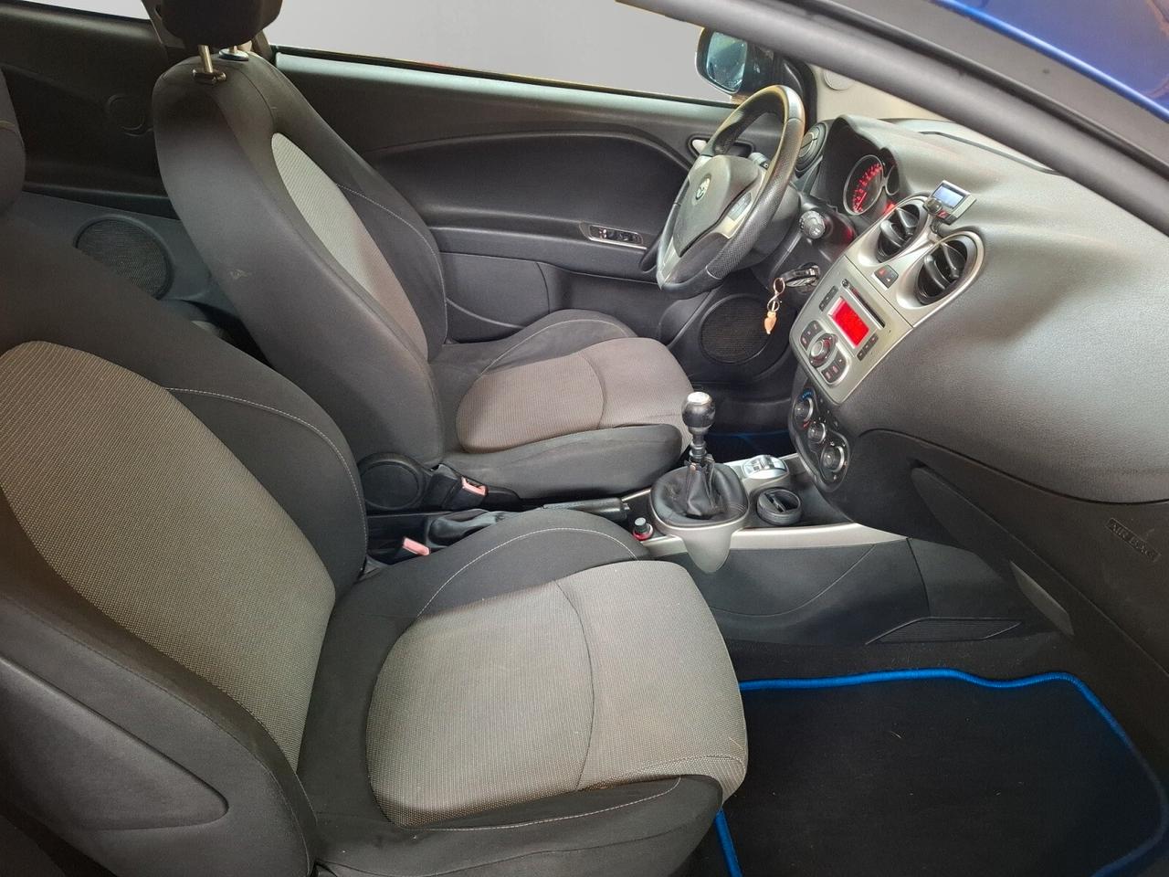 Alfa Romeo MiTo 1.4 78 CV Distinctive Premium Pack