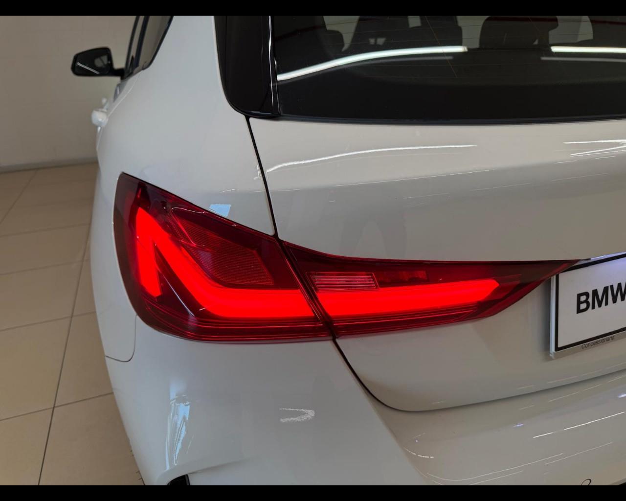 BMW Serie 1 (F40) - 116d 5p. Msport