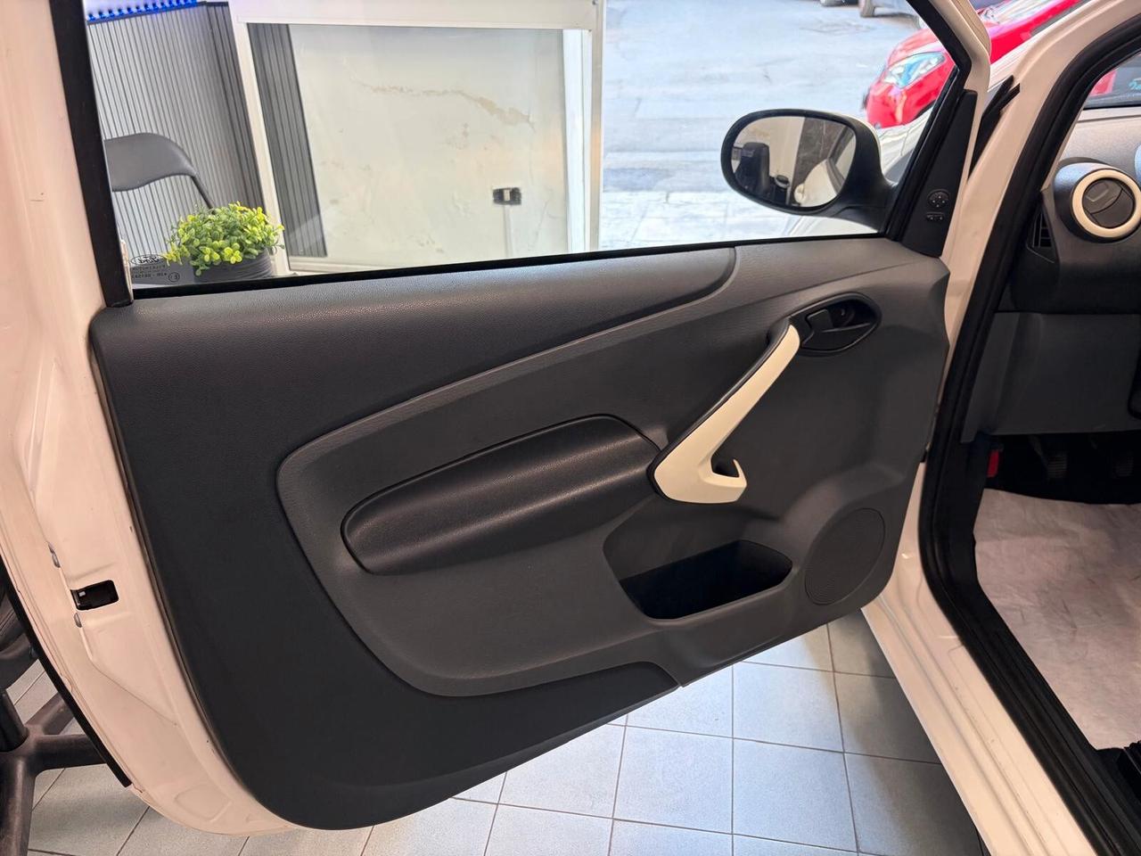 Ford Ka 1.2 69CV EURO5 12 MESI DI GARANZIA