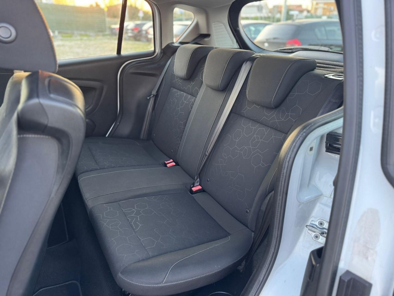 Ford B-Max 1.4 90 CV GPL Business Titanium