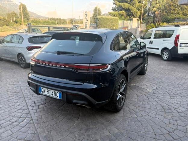 PORSCHE Macan 2.0