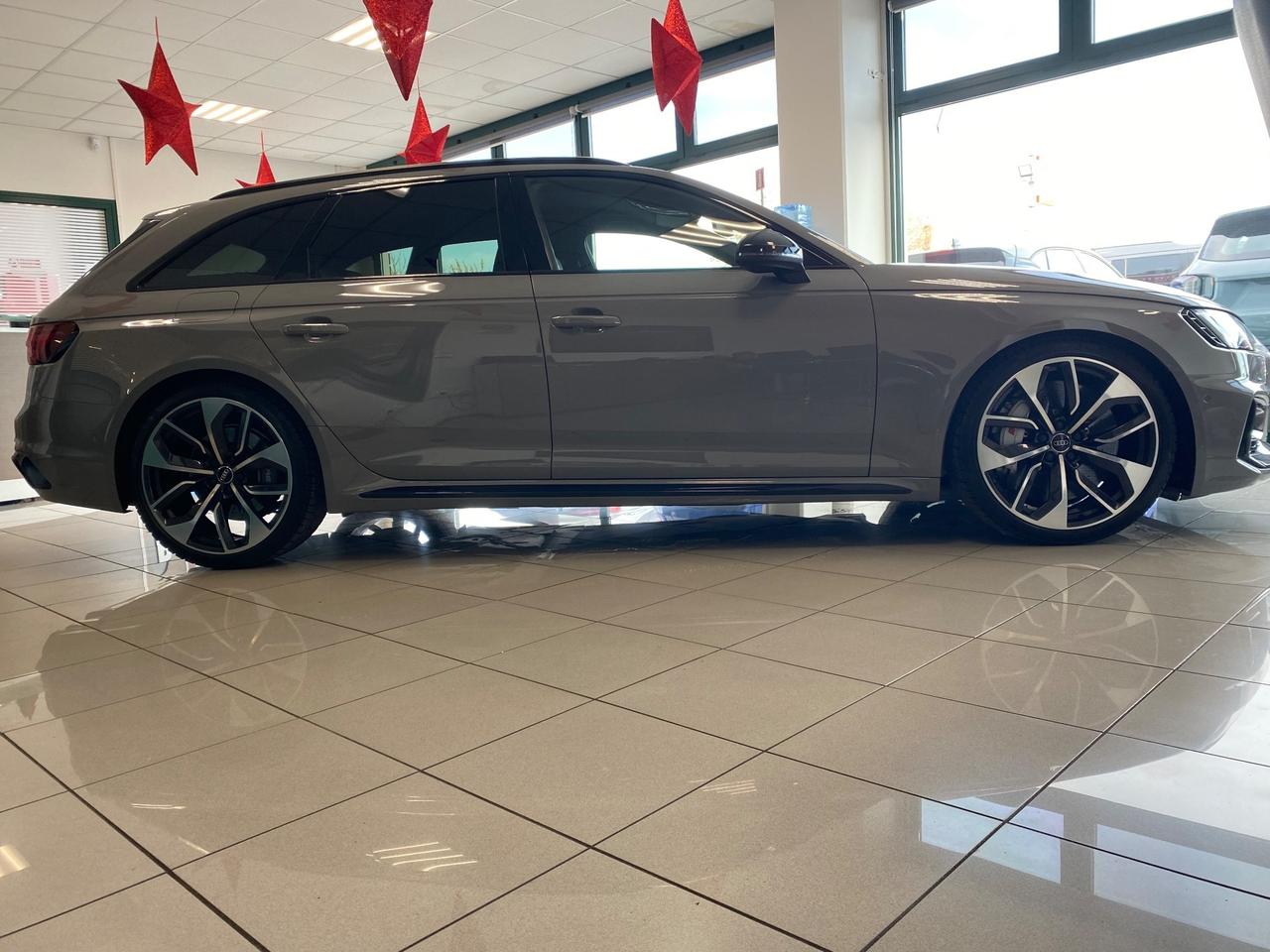 Audi A4 RS 4 Avant 2.9 TFSI quattro tiptronic