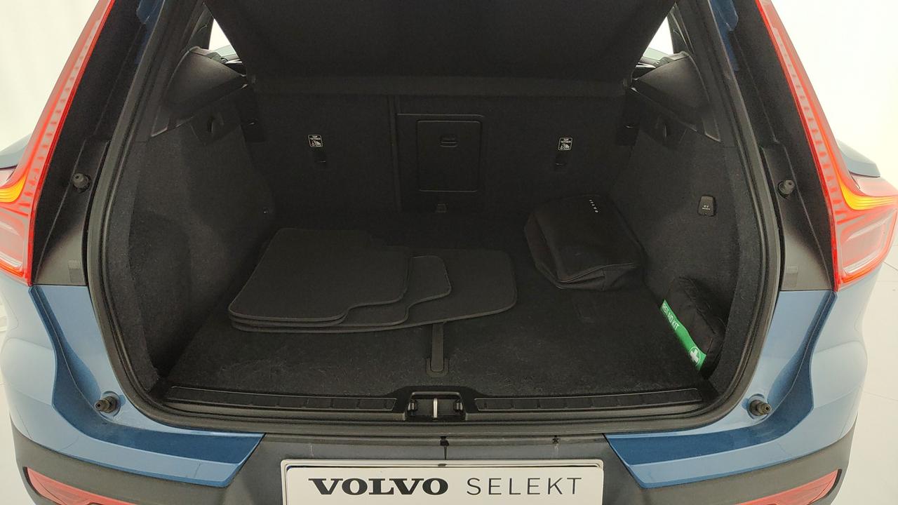 VOLVO XC40 2.0 b3 Core auto