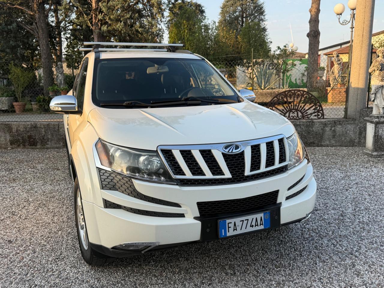 Mahindra XUV500 2.2 16V FWD W8