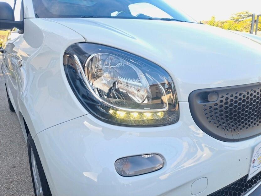 Smart ForFour 1.0 Passion Total White PELLE/TETTO