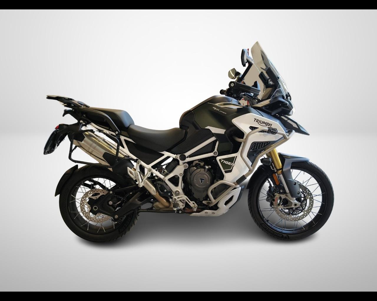 TRIUMPH Tiger 1200 - Rally Explorer