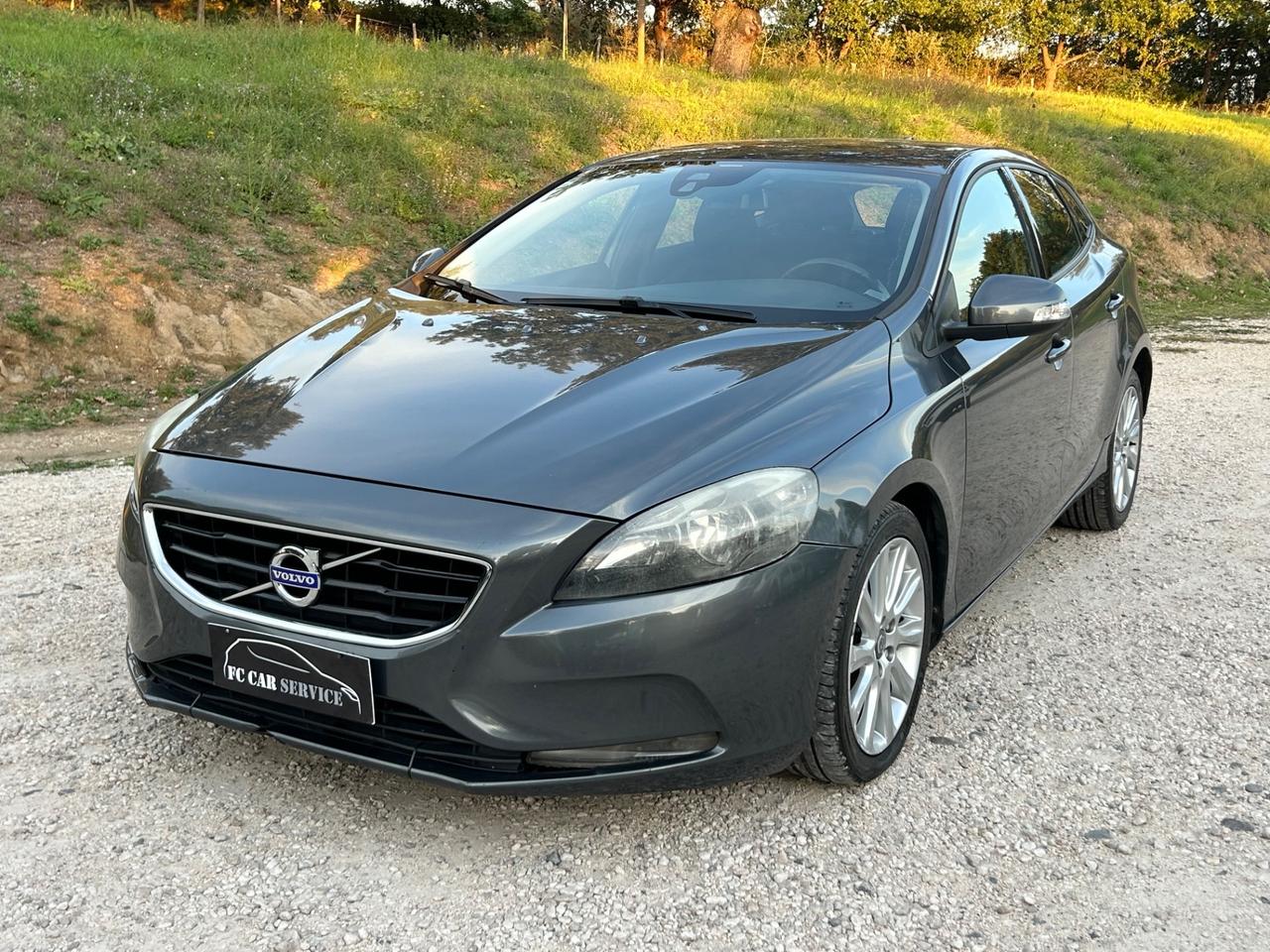 Volvo V40 D2 1.6 Summum