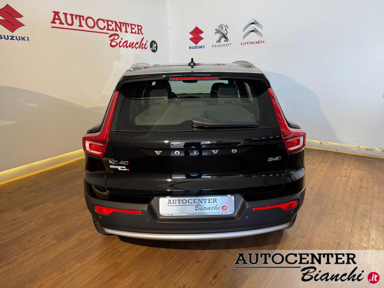 Volvo XC40 2.0 b4 awd Momentum