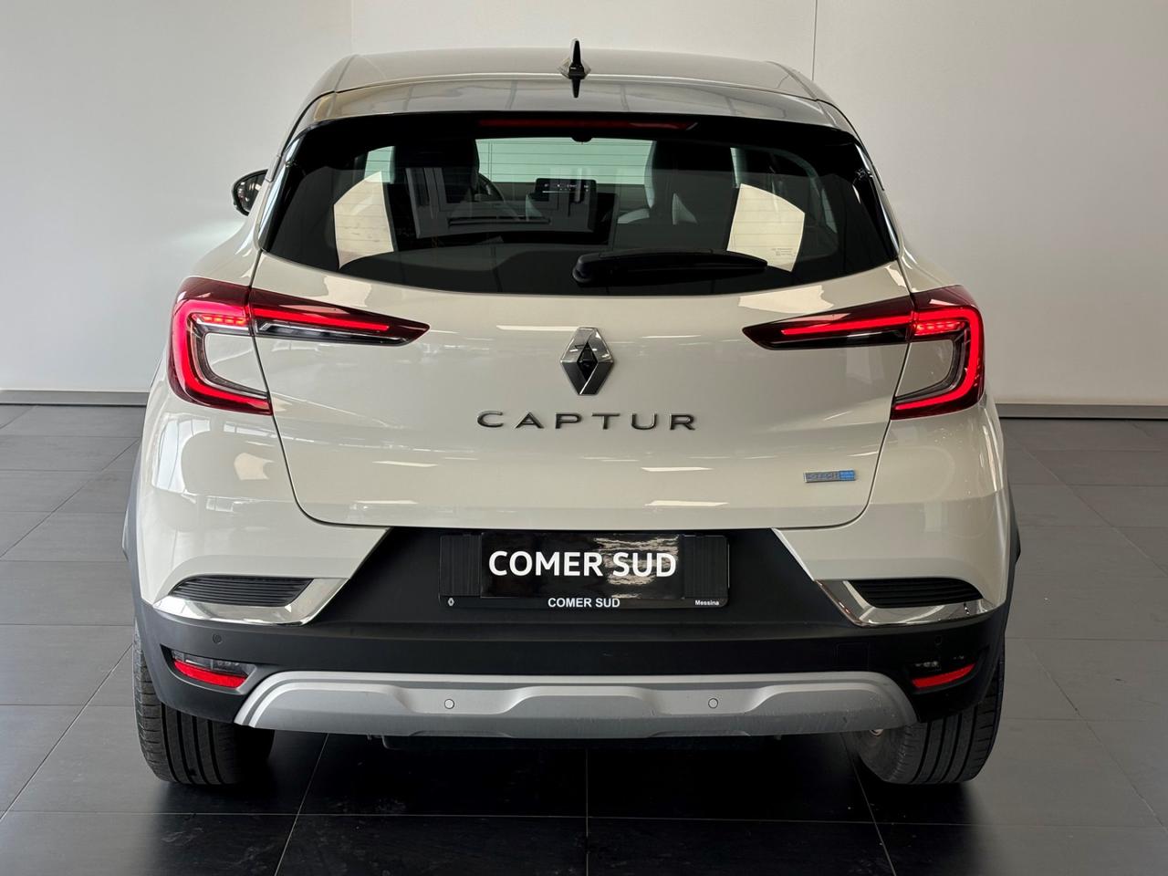 RENAULT Captur II 2019 - Captur 1.6 E-Tech phev Initiale Paris 160cv auto