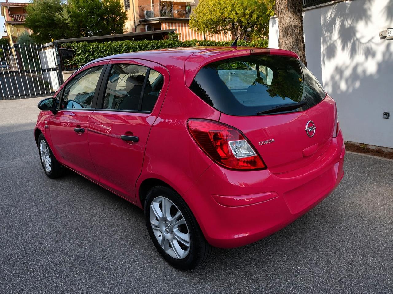 Opel Corsa 1.4 16V 5 porte Edition