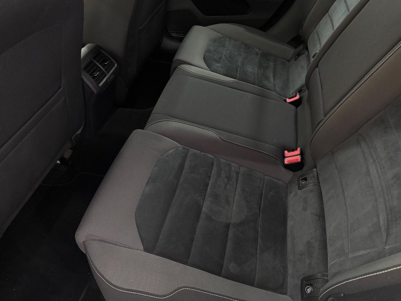 Volkswagen Golf 1.6 TDI DSG Highline BlueMotion Technology