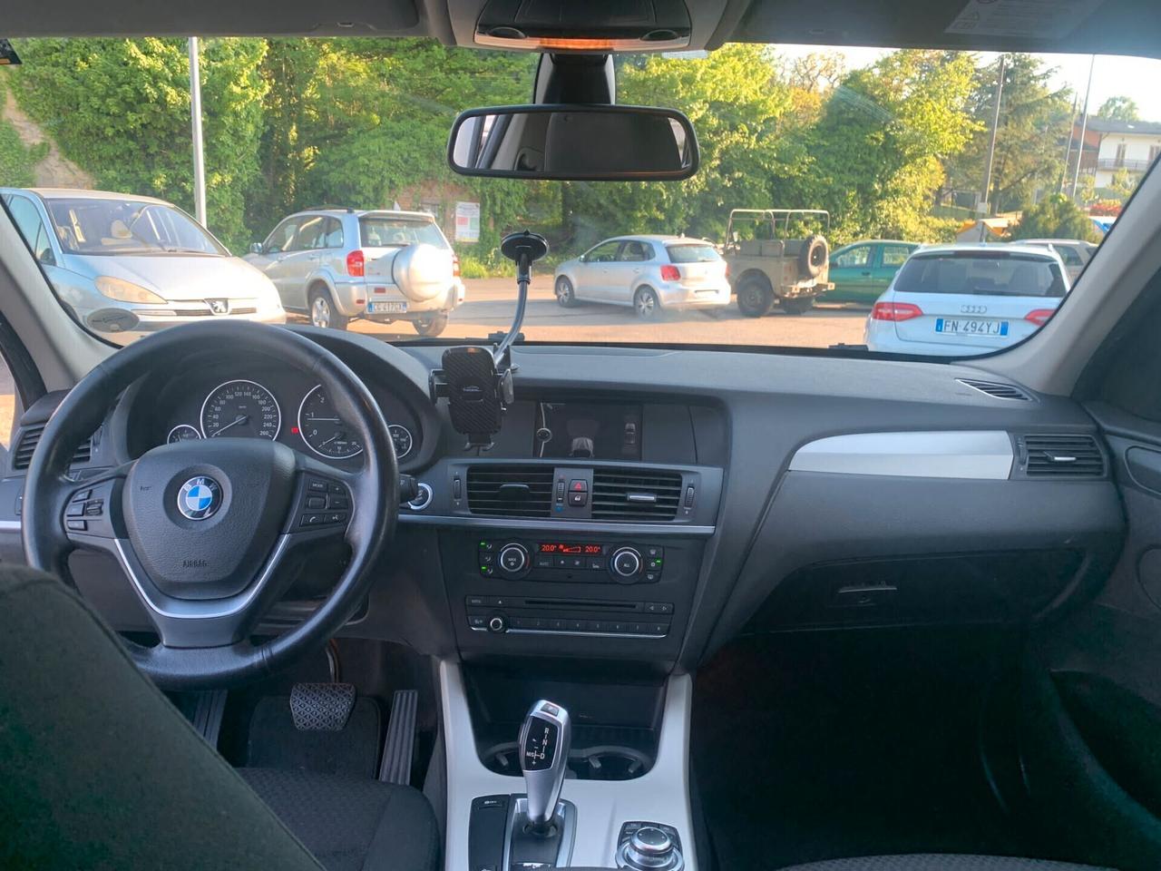 Bmw X3 tdi 4x4 , autamatico, tagliandato regolarmente 2012 197000 km , accessoriata.