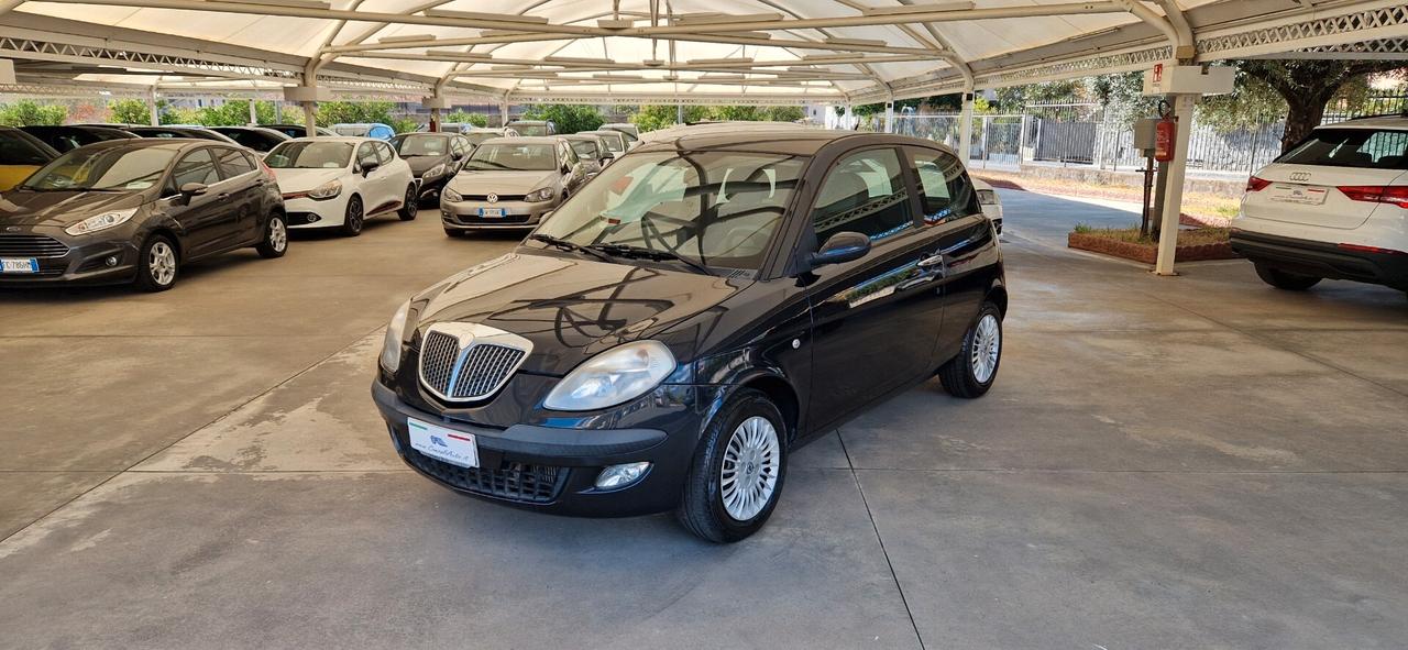 Lancia Ypsilon 1.3 Mjt 70cv