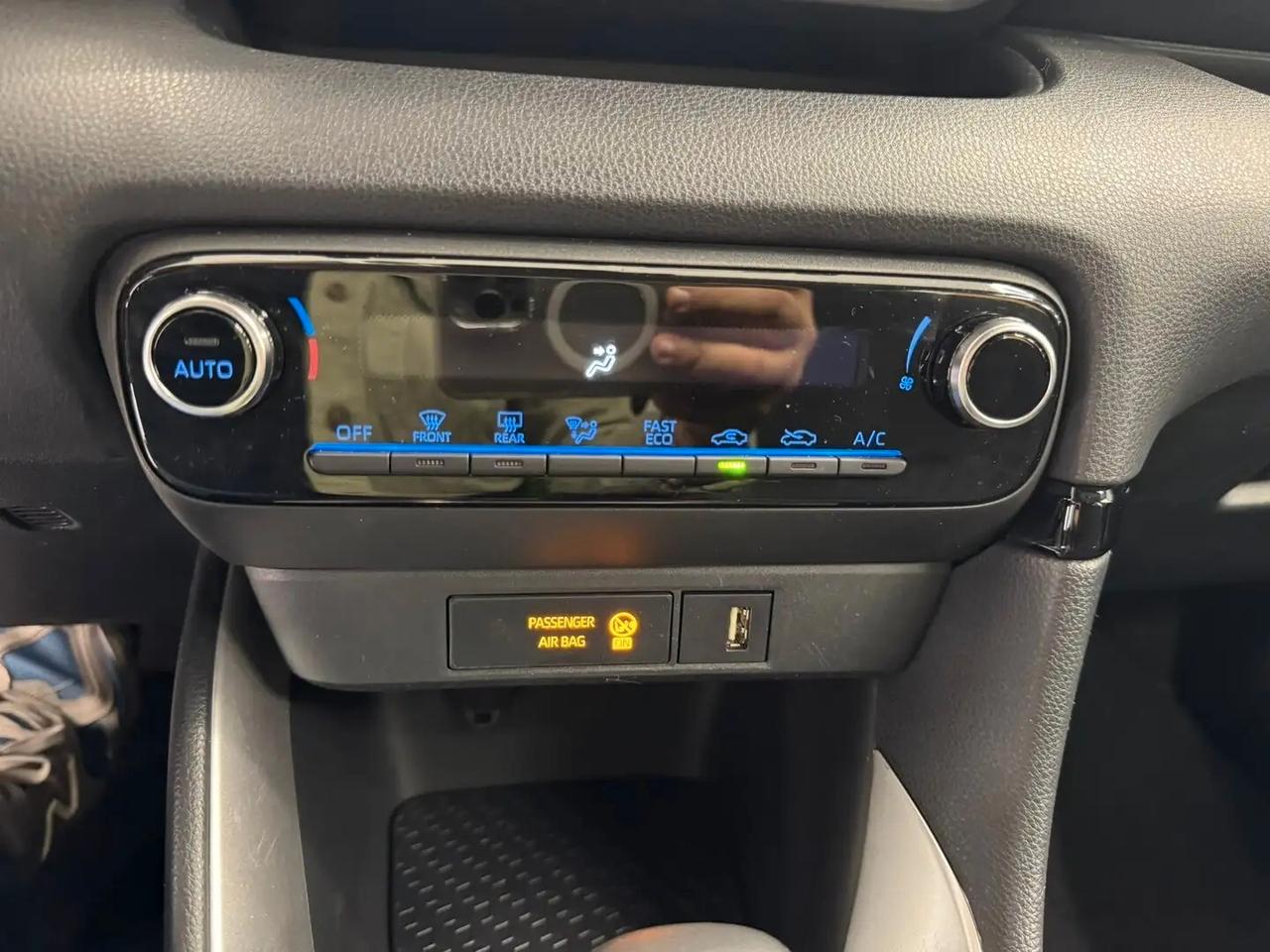 Toyota Yaris 1.5 Hybrid 5 porte Trend