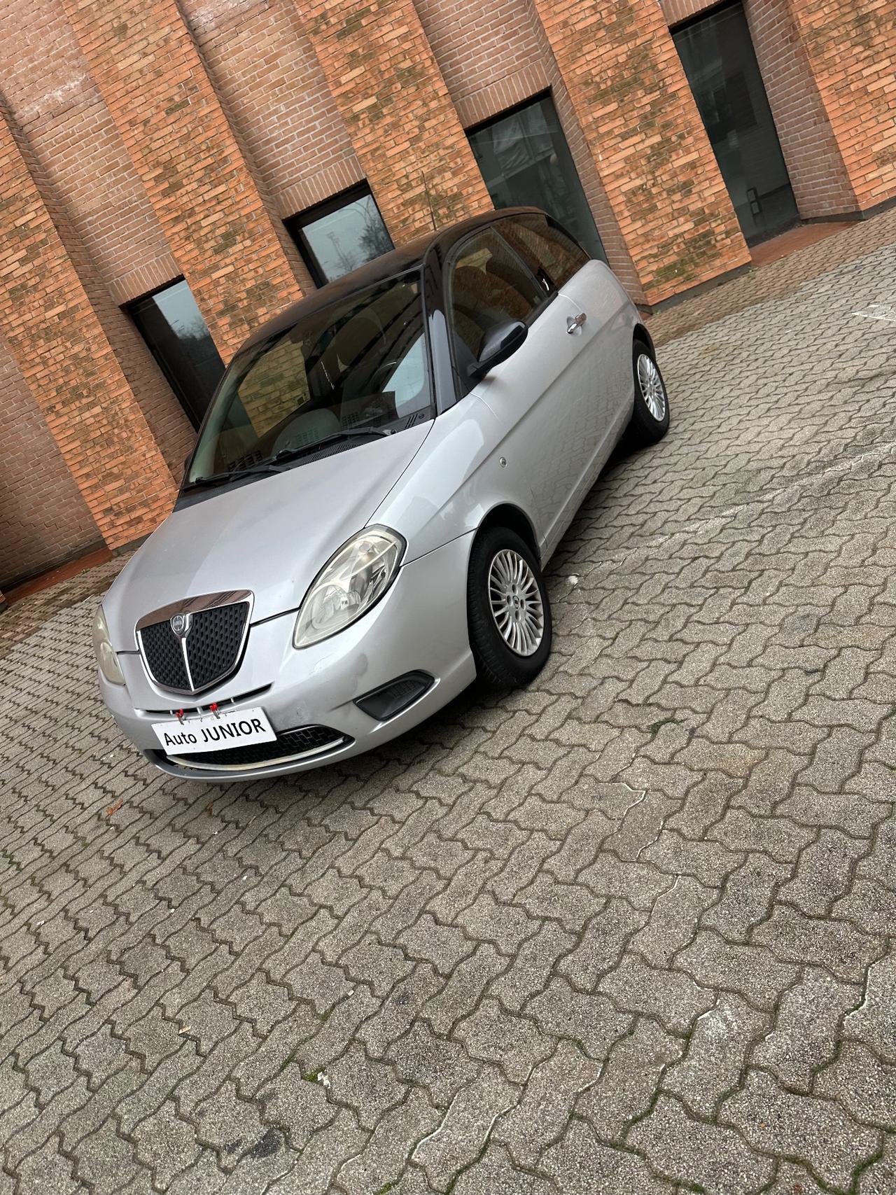 Lancia Ypsilon 1.2 Argento