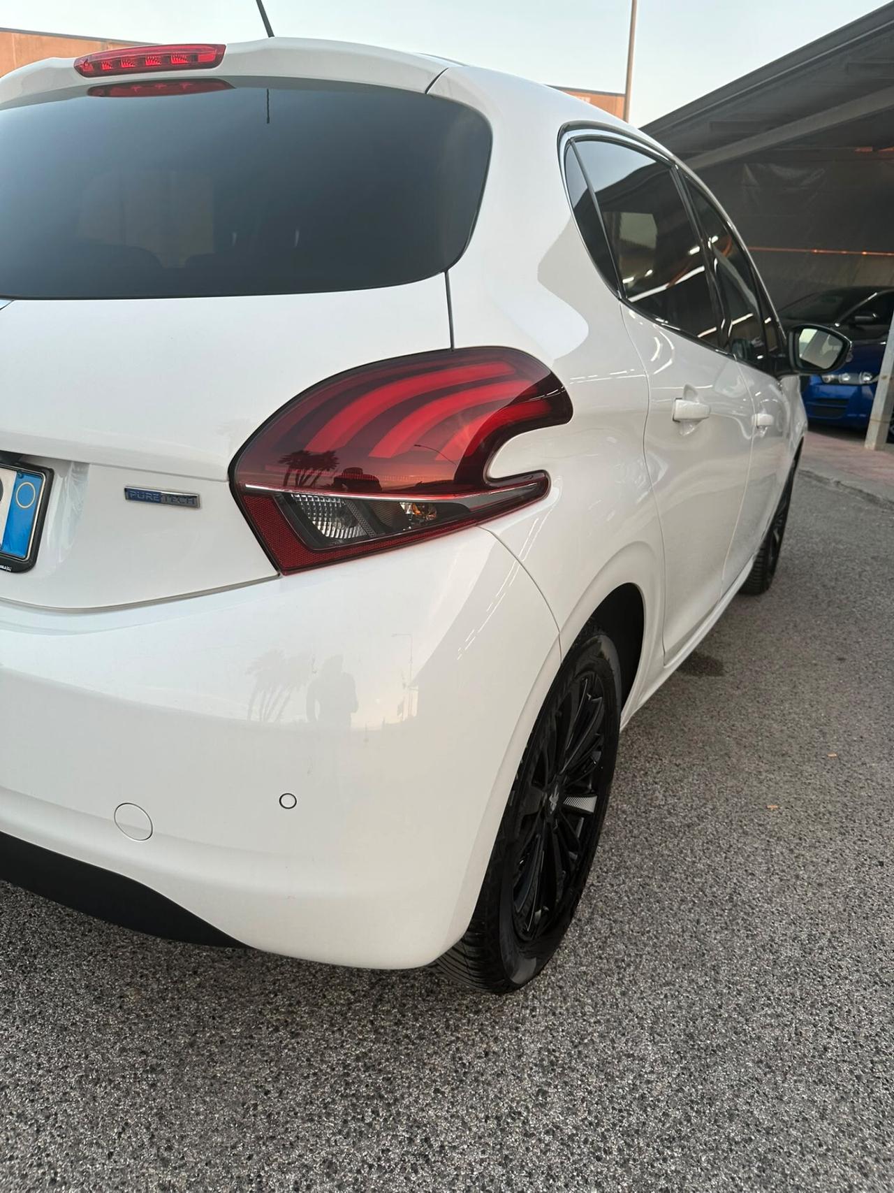 Peugeot 208 PureTech Turbo 110 S&S 5 porte GT Line