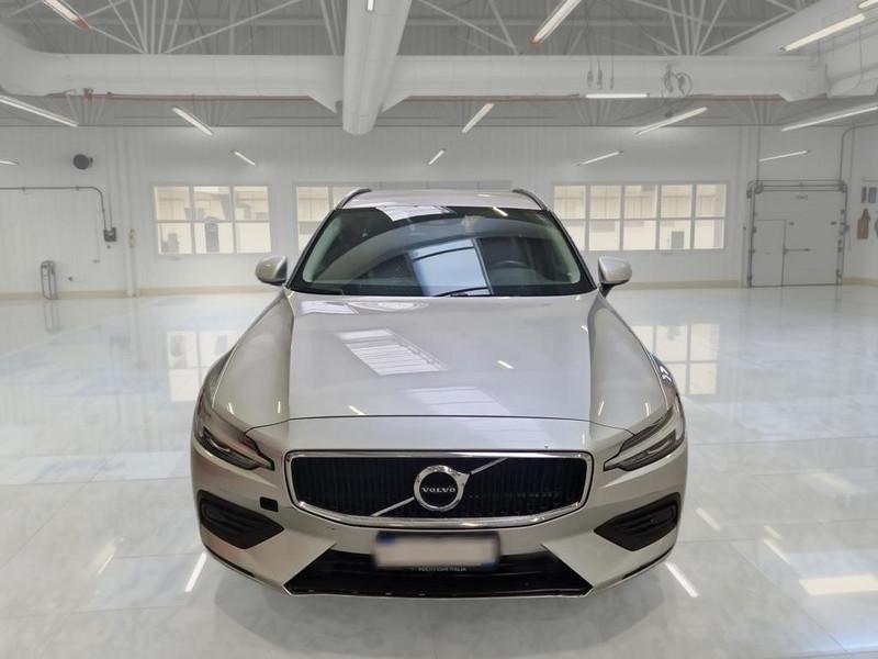 VOLVO V60 B4 D autom. Momentum Business Pro WAGON