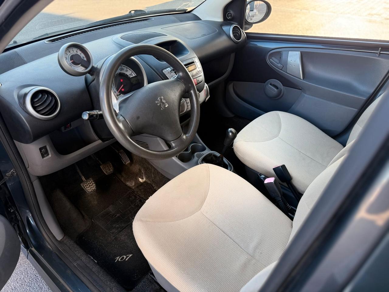 Peugeot 107 1.0 68CV 5p. Sweet Years