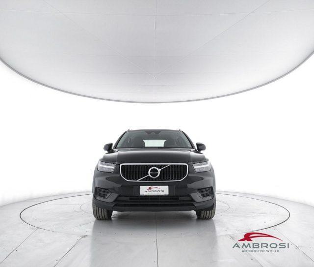 VOLVO XC40 D4 AWD Geartronic Momentum
