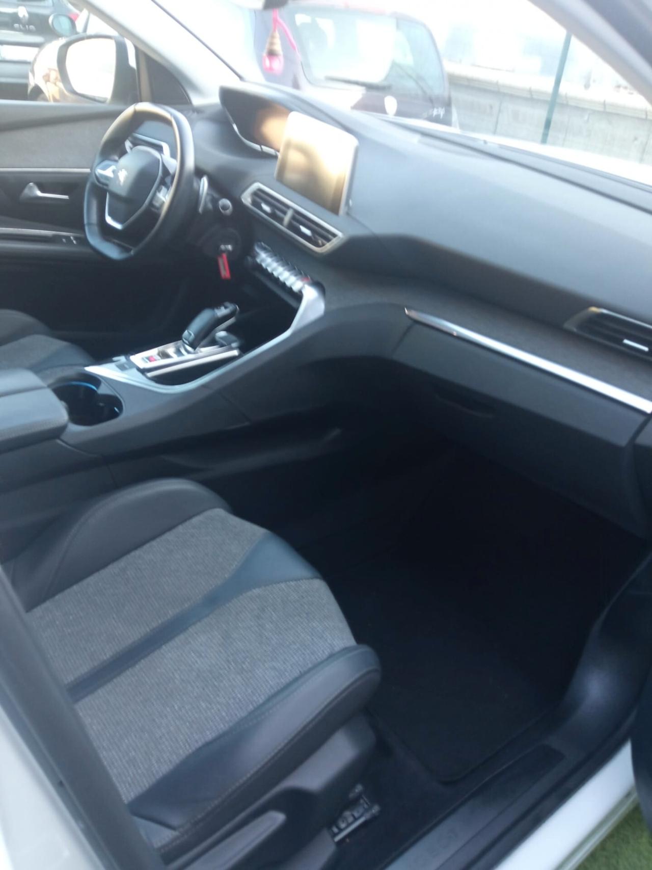 Peugeot 3008 PureTech Turbo 130 S&S Allure