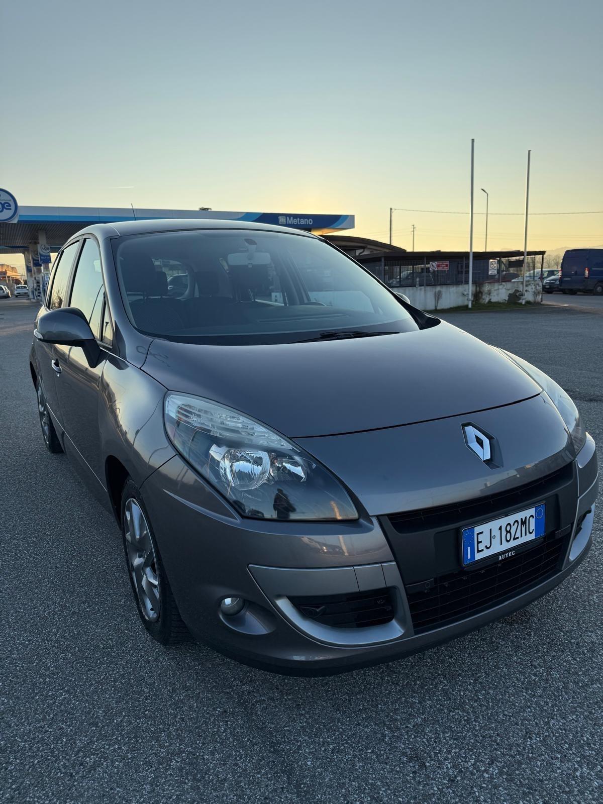 Renault Scenic Scénic X-Mod 1.6 Attractive