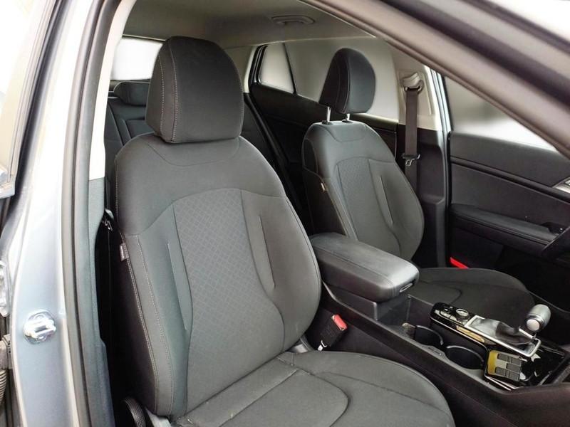 KIA SPORTAGE 1.6 CRDI MHEV BUSINESS 2WD DCT SUV