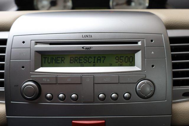 LANCIA Ypsilon 1.3 MJT 90CV Platino Automatica per NEOPATENTATI