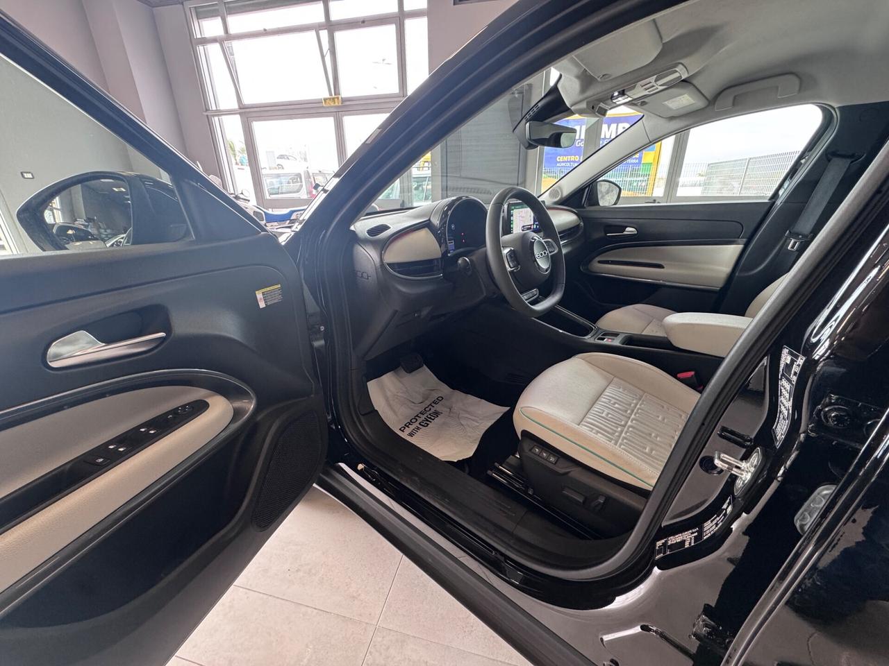 FIAT 600 HYBRID AUTOMATICA LA PRIMA MY2025